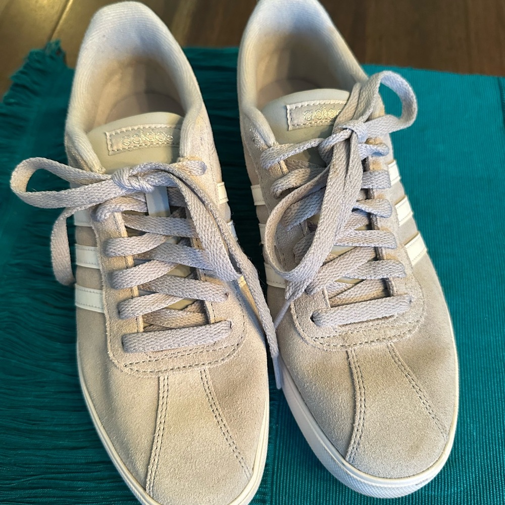 Adidas Womens Courtset AW4209 Gray Running Shoes Lace Up Low Top Size 8